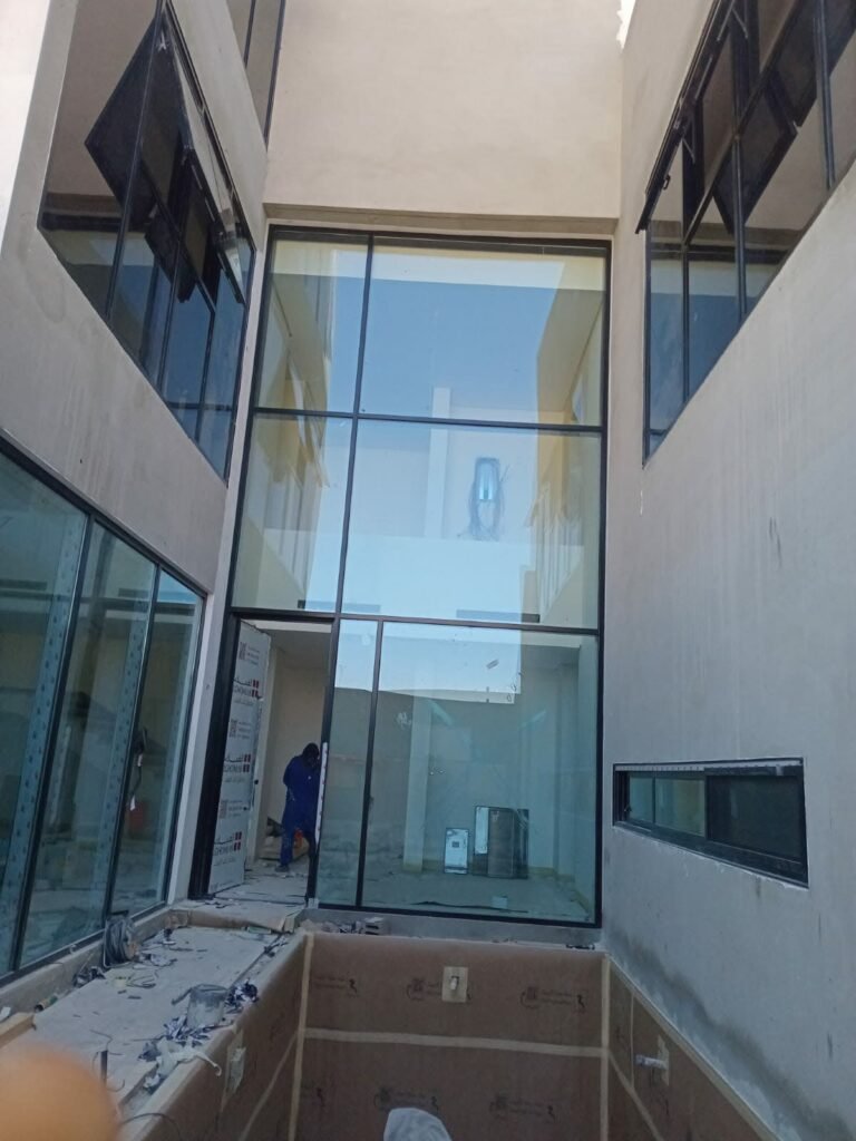 تركيب نوافذ زجاج بالرياض1112